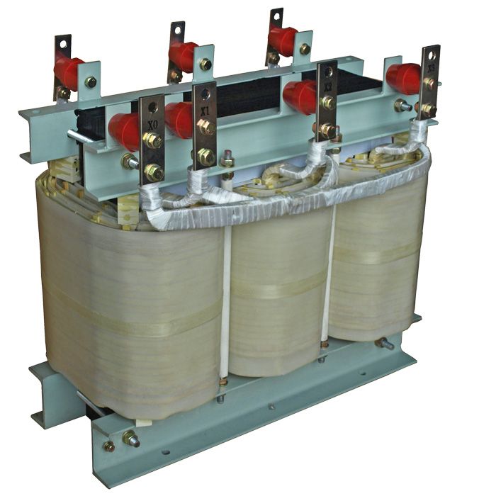 Средний трансформатор. Многофазный судовой трансформатор. Средний трансформатор. Силовой масляный трансформатор от 3000 ква. Турецкий трансформатор напряжения vtm 10.