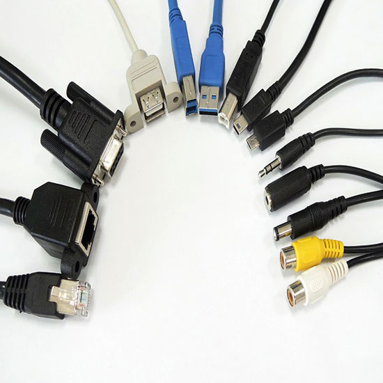 Conjunto de cabos personalizados sobremoldados