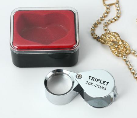 Jewelry magnifier