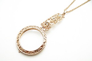 Pendant Magnifier with Necklace
