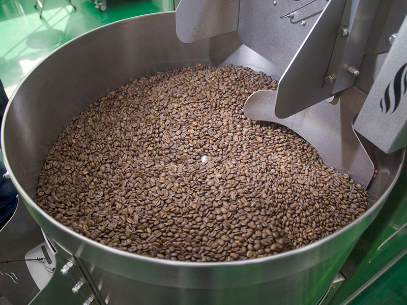 Supply origin green coffee bean, roast single estate and blend coffee bean.