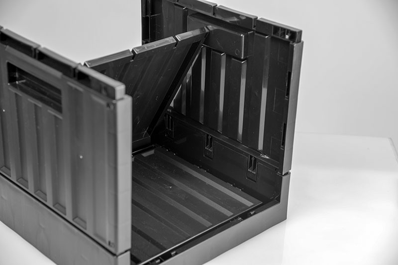 Small Collapsible Trunk 23 Liter Plastic Storage Solutions SHUTER