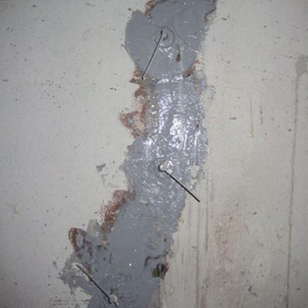 Vertical repair epoxy for wall filling