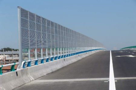 Great bonding option for highway sound barrier installation