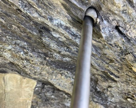 Chemical anchoring on rock and nature stone