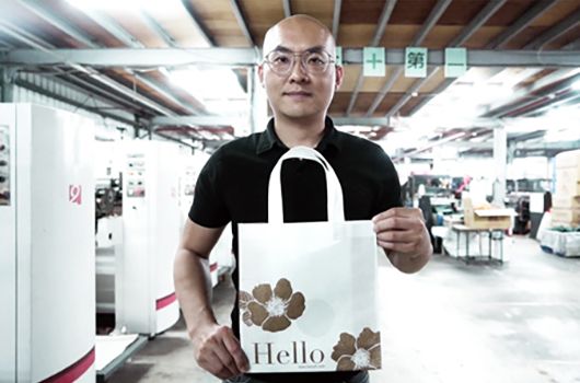 ISO 9001 Taiwan factory-direct custom NWPP eco bag, paper bag and cooler bag.