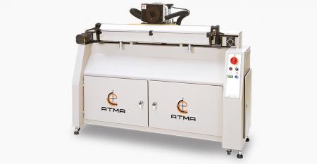 自動刮膠研磨機(最大研磨行程1000毫米)——採用鑽石磨輪,研磨快速精細,確保印刷品質