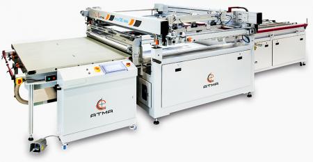 光导面板高精度丝网印刷机(最大印刷面积850x1450mm) -印刷完成后，叉架直接实现自动卸料功能，减少人接触基板，提高成品率和效率