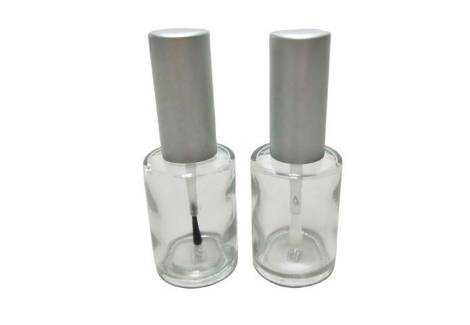 15ml glass bottle with matte silver aluminum cap and brush