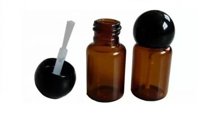 3ml スキンケア セラムとマニキュア アンバー ガラス ボトル - キャップとブラシ付きの3mlマニキュアアンバーガラスボトル