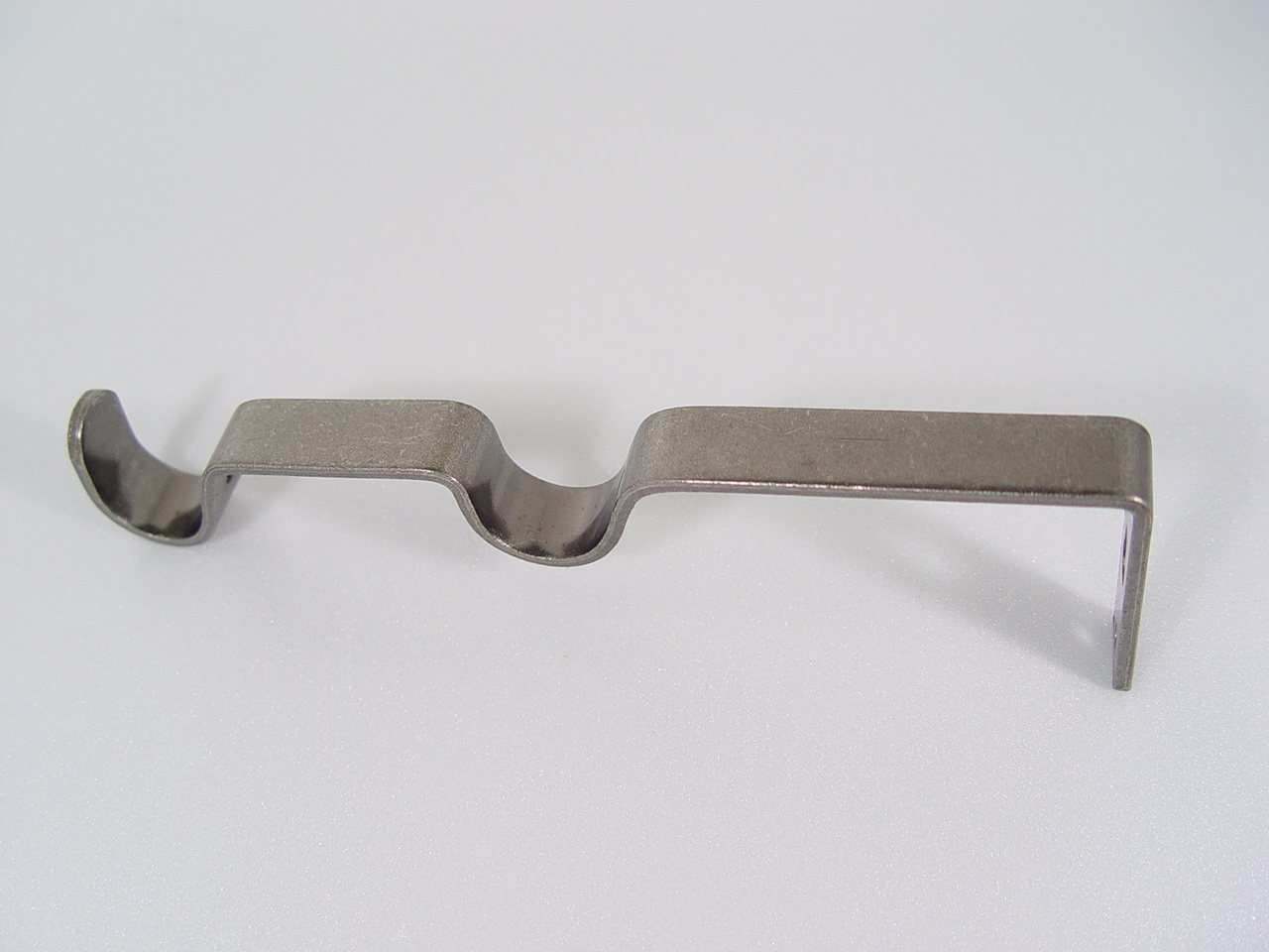 الشركة المصنعة المهنية لأجهزة النوافذ وأجهزة الحمام وربطة عنق لأسفل jen mao ind co ltd