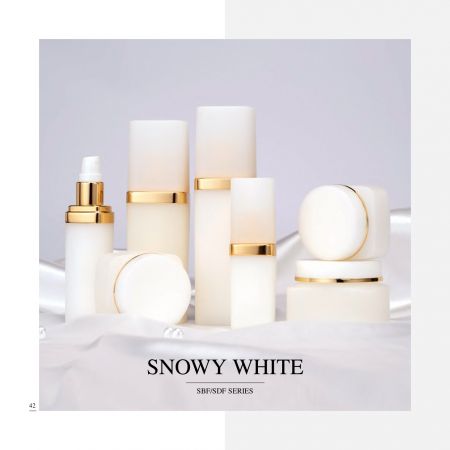 Forme carrée Eco PP Luxury Cosmetic & Skincare Packaging - Série Snow White - Collection d'emballages cosmétiques PP respectueux de l'environnement - Snowy White