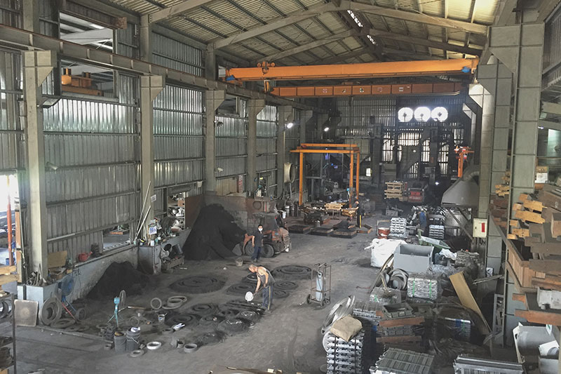 Large space for working all sorts of OEM and Air Ring aluminum casting.