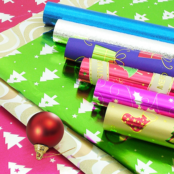 Chun Yu Plastices una fábrica que produce papel de regalo para niños, cumpleaños y Navidad todos los días, disponible en diversos tipos de materiales de papel de regalo para el embalaje de regalos.