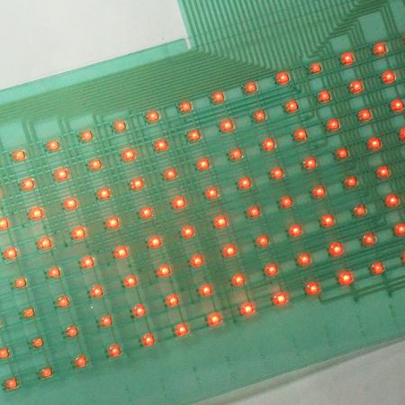 印刷絕緣線路加LED - 可在薄膜按鍵中組裝LED。