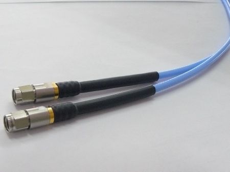 Assemblages de câbles stables en phase et en amplitude de la série coaxiale SMA Microwave/RF - Câble de correspondance coaxial RF de précision SMA
