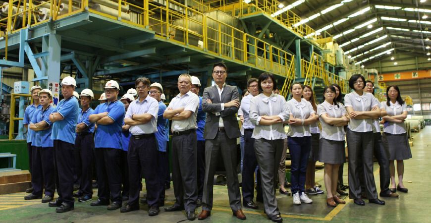 Lienchy层压金属的专业管理团队