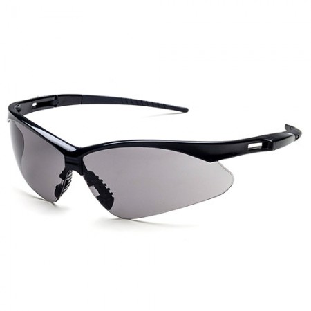安全防护眼镜 - 安全防护眼镜基本款，框上有软鼻粒跟橡胶脚套设计。