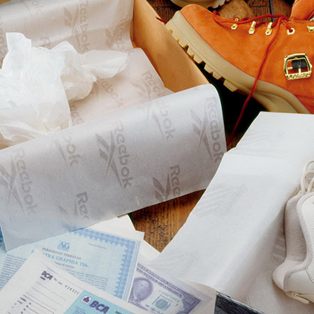Papier filigrane pour l'emballage de documents, de chaussures et de vêtements