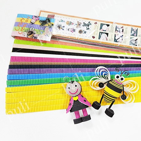 Tiras de papel ondulado coloridas com flauta E
