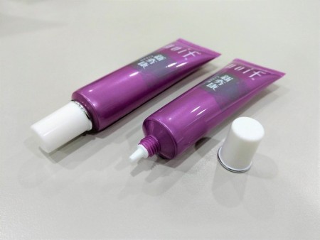 Nozzle Tip with Screw Cap for moisturizer cream tube - Nozzle Tip + Screw Cap for moisturizer cream tube