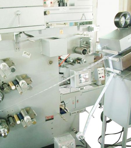 Markenetikettendruckmaschinen-Serie - Markenetikettendruckmaschinen-Serie