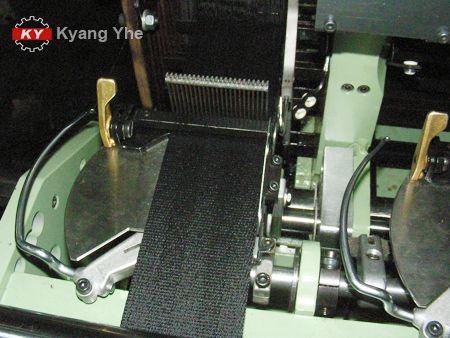 KY Needle Loom Spare Parts for Tape Plate Bracket.