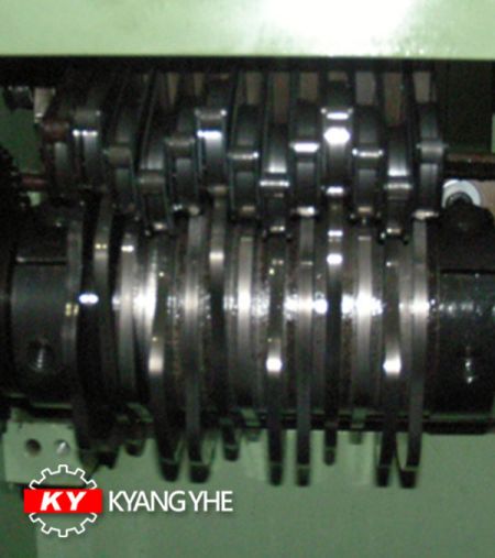 Tenun Jarum Tujuan Khusus Sabuk Pengaman Profesional - KY Needle Loom Spare Parts untuk Chain Link Of Roller.