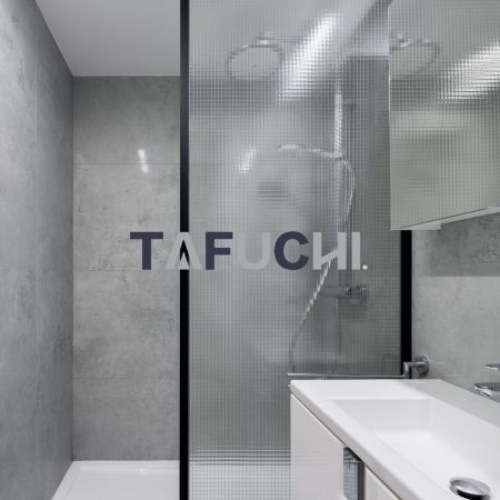 シャワー室はGPPSエンボスボードを使用しており、防水性と美しさを兼ね備えています。