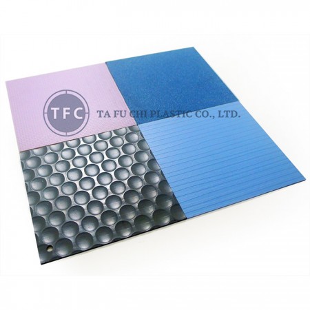 HIPS薄板 - 每月我們大量生產聚苯乙烯板材。