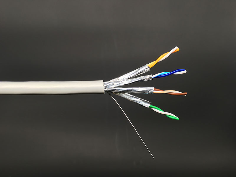 Kategorie 6A Hochleistungs-LAN-Kabel