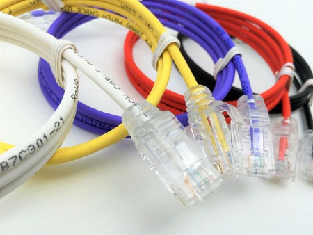 Cable de conexión - Cordón de parcheo ultradelgado de 28 AWG